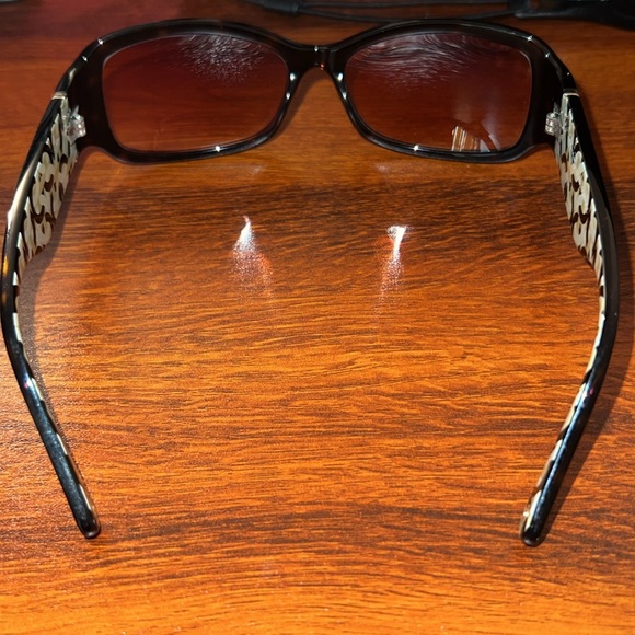 Coach Sunglasses - Picture 6 of 9